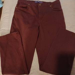 Gloria Vanderbilt Dark red woman's pants.